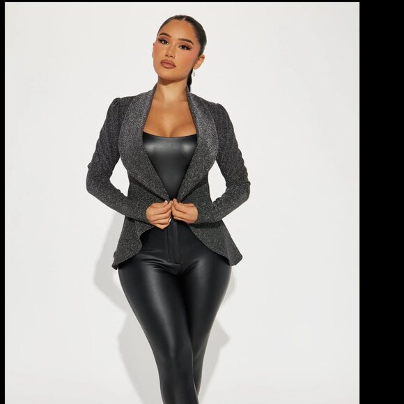 Fashion Nova Jackets & Blazers - NWT Fashion Nova Meet And Greet Shimmery Blazer - Silver Size XL